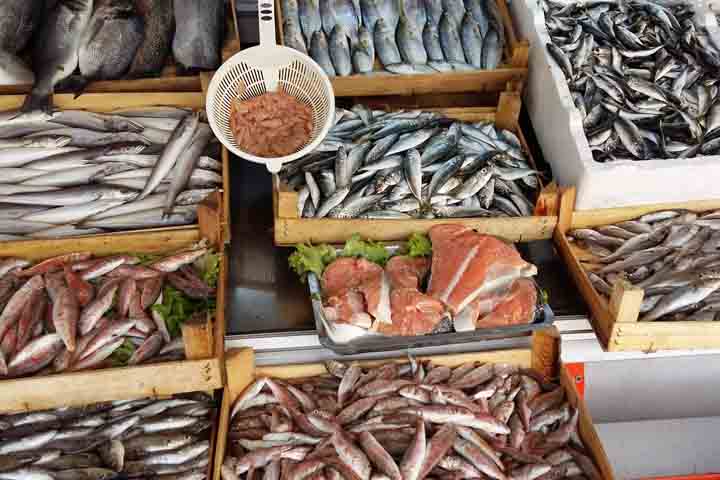 بازار ماهی خلیج فارس ، بوی خوش دریا در اصفهان