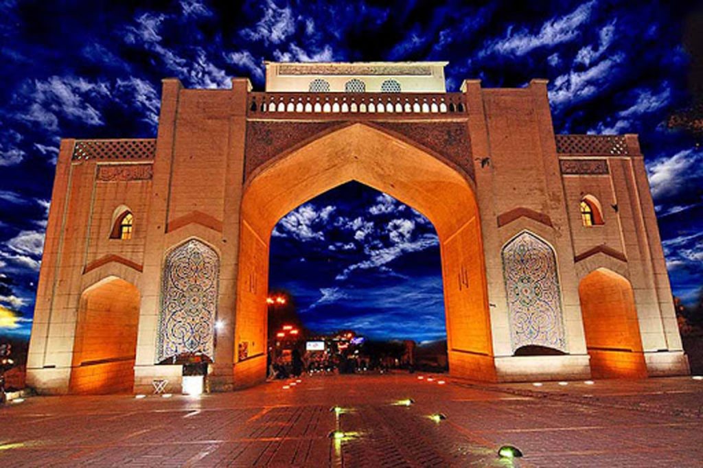 دروازه قرآن ازجاهای دیدنی شیراز