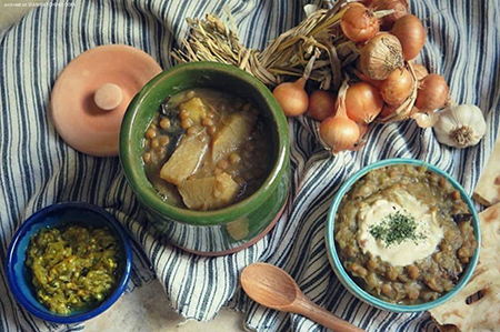 آبگوشت کلم قمری غذای سنتی همدان :