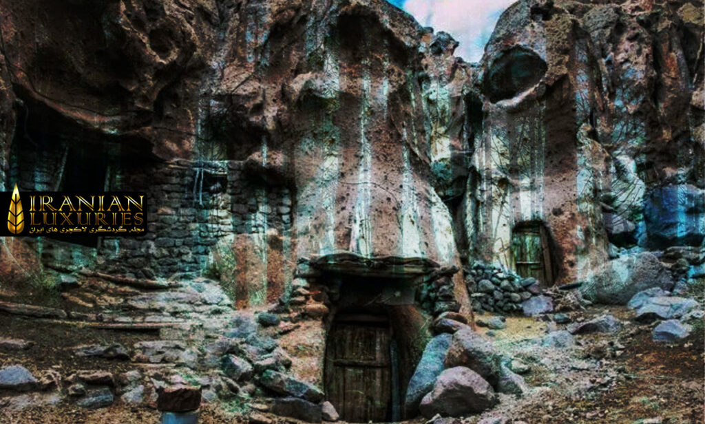 مکان مرموز یعنی چه؟ از افسانه تا گردشگری وحشت